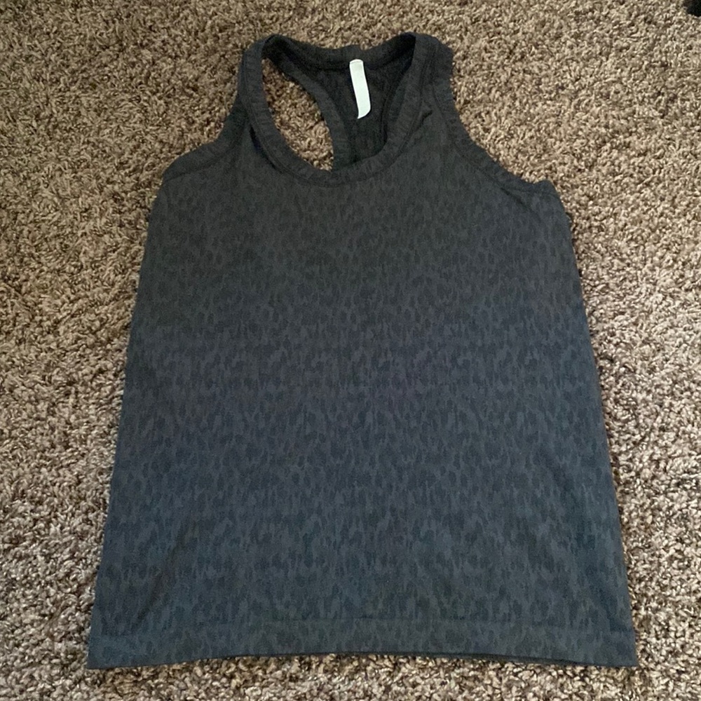 Athleta Momentum Tank